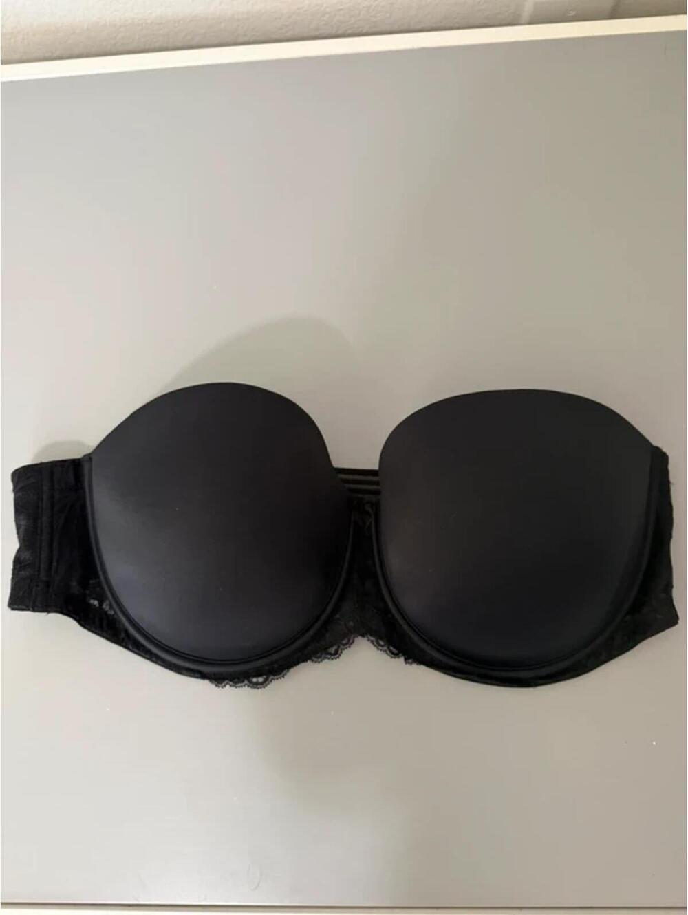 Auden lightly lined strapless bra size 42C
